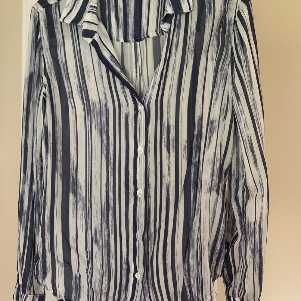 Bella Dahl button down navy stripe long sleeve